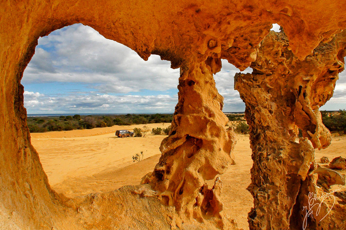 Désert des Pinnacles sculpté par le temps - Photo © Jean Charbonneau