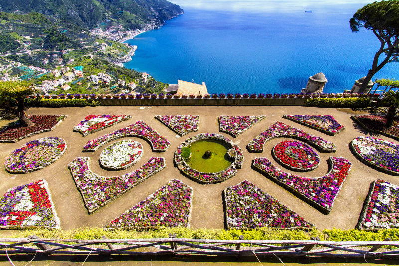 Les jardins de Ravello, Campanie - Photo © Mario Introia
