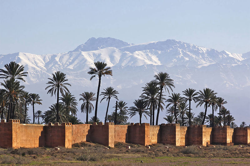 Le Haut-Atlas vu de Marrakech - Photo © Mario Introia