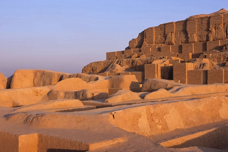 Ziggurat de Tchoga Zanbil - Photo © Robert-Émile Canat