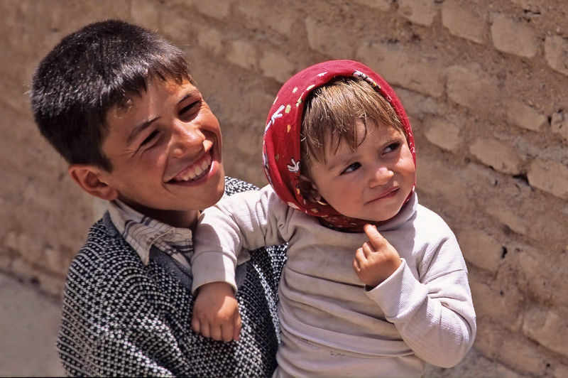 Enfants de Kandovan - Photo © Robert-Émile Canat